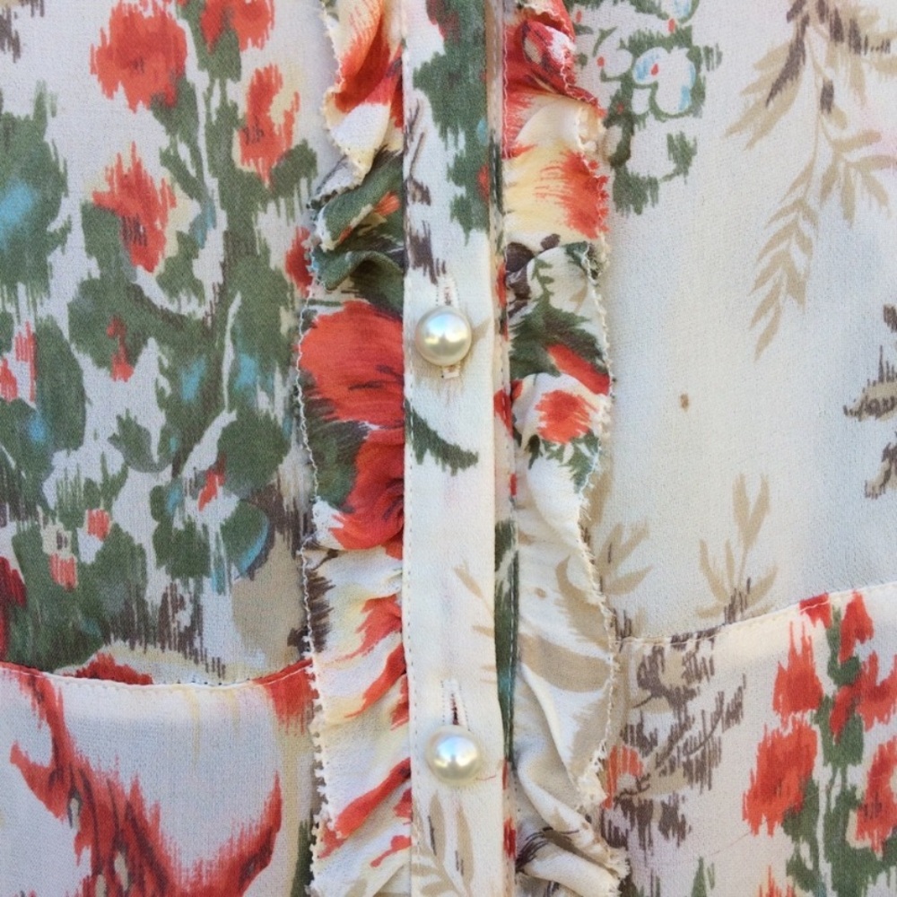 Madison Studio Button Down Blouse Size Small - image 4